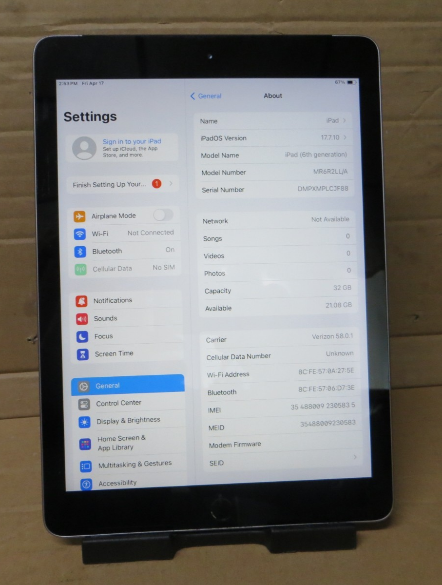 Apple iPad 6th Gen 9.7