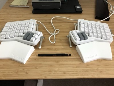 ErgoDox EZ Split Ergonomic Keyboard Detachable Wrist Rests White/Gray QWERTY