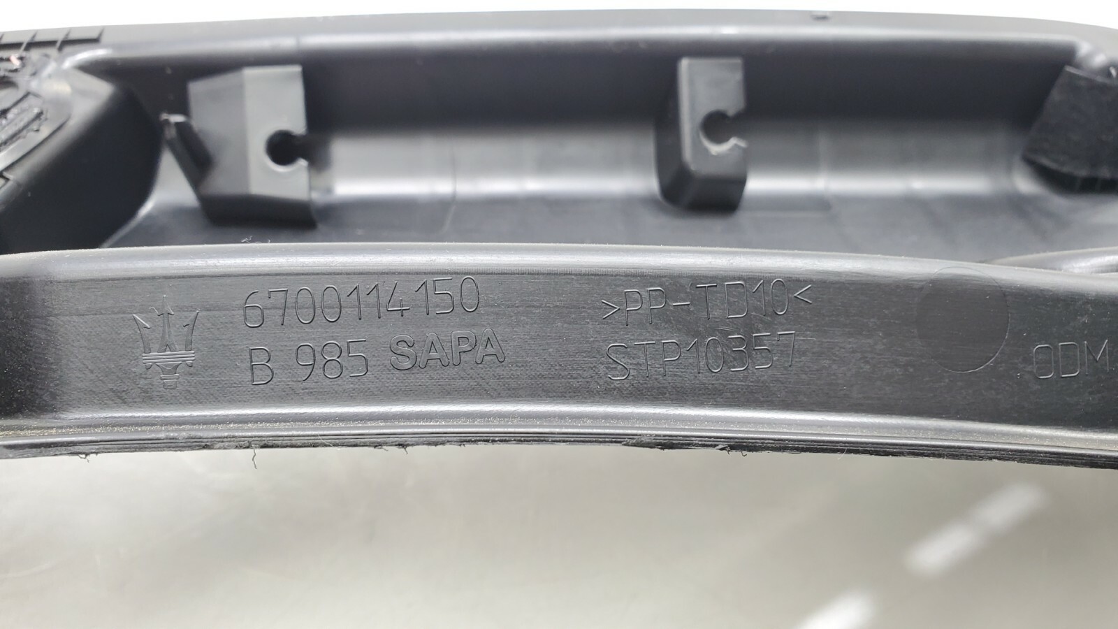 2014-2019 MASERATI GHIBLI S TRUNK LATCH SILL SCUFF TRIM COVER OEM.
