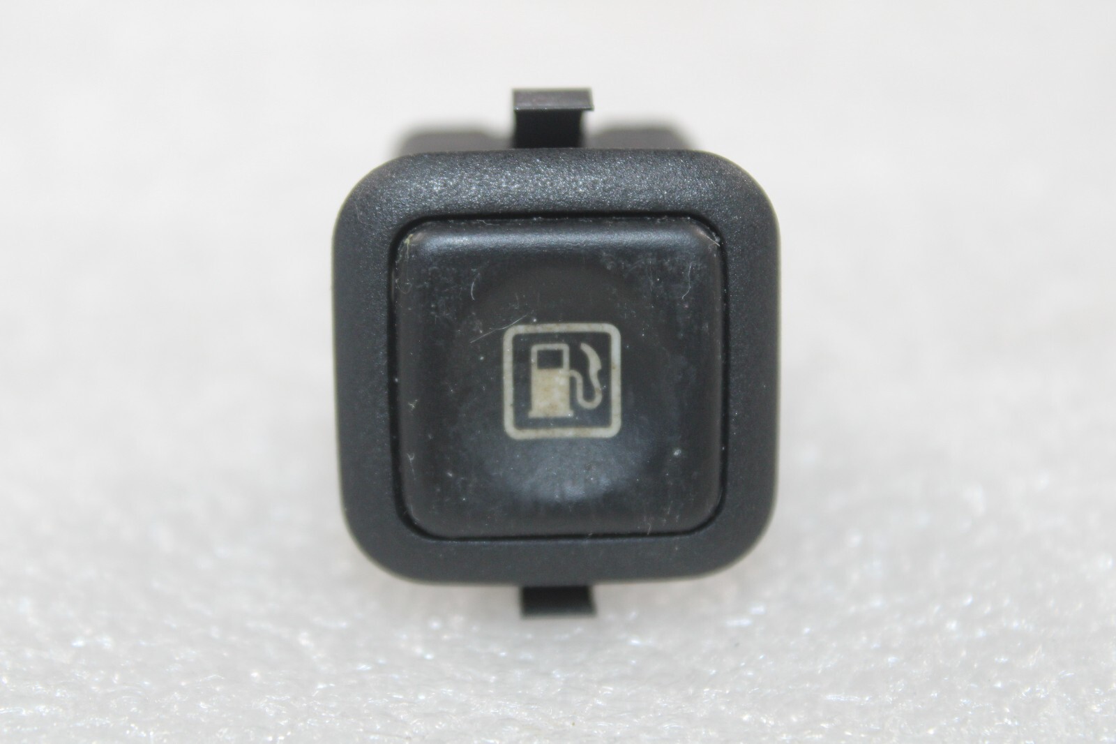 Ferrari 575, Fuel Door Switch, Used, P/N 188725