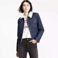 EUC Levi's Women's Medium Original Sherpa Trucker Jacket That New New Dark Wash
