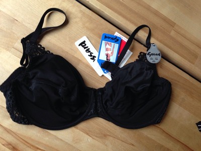 Gossard black bra Style 371 32D BNWT NEW