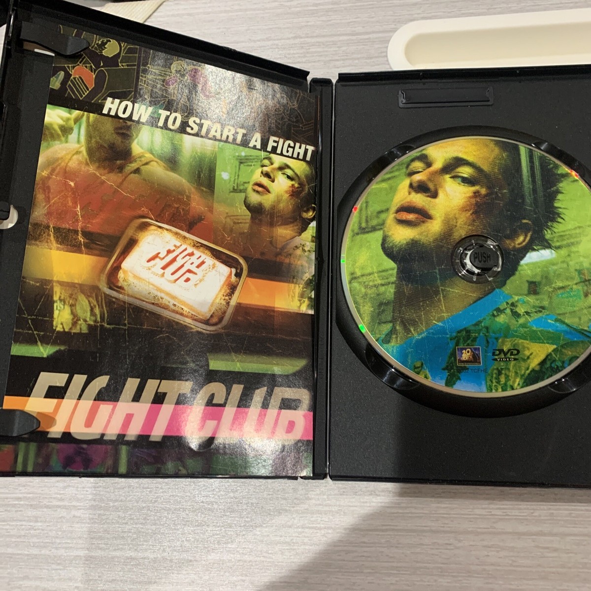 Fight Club (DVD, 2002) Brad Pitt, Edward Norton, Helena Bonham