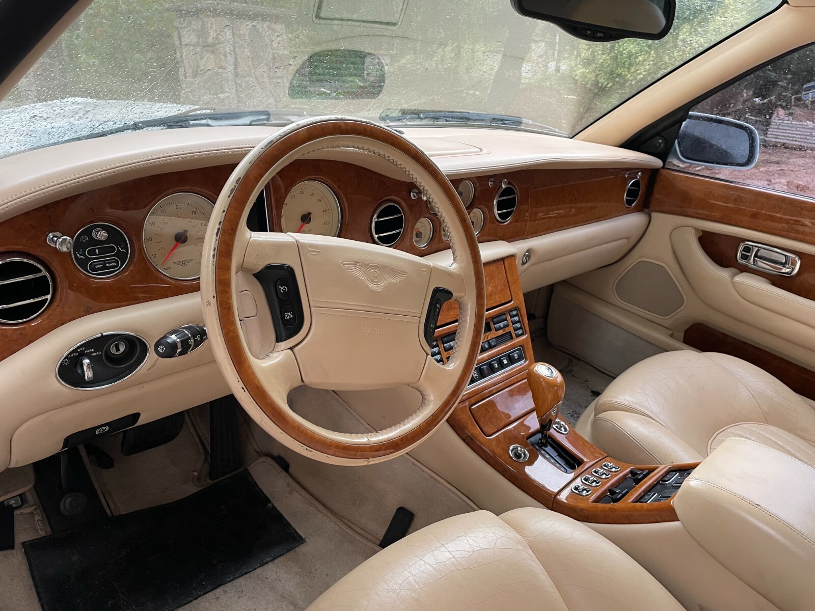 BENTLEY ARNAGE ROLLS ROYCE SERAPH TAIL LIGHT. THE WORLDS LARGEST USED INVENTORY 