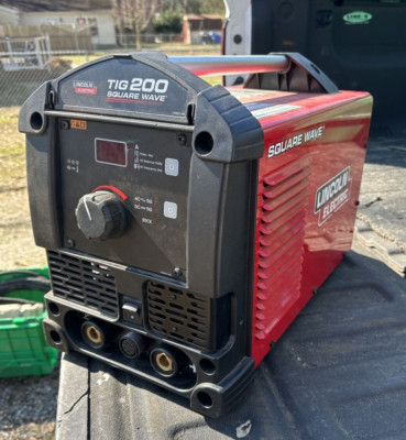 Lincoln Square Wave 200 Tig Welder FOR PARTS Or REPAIR AC DC Welding ...
