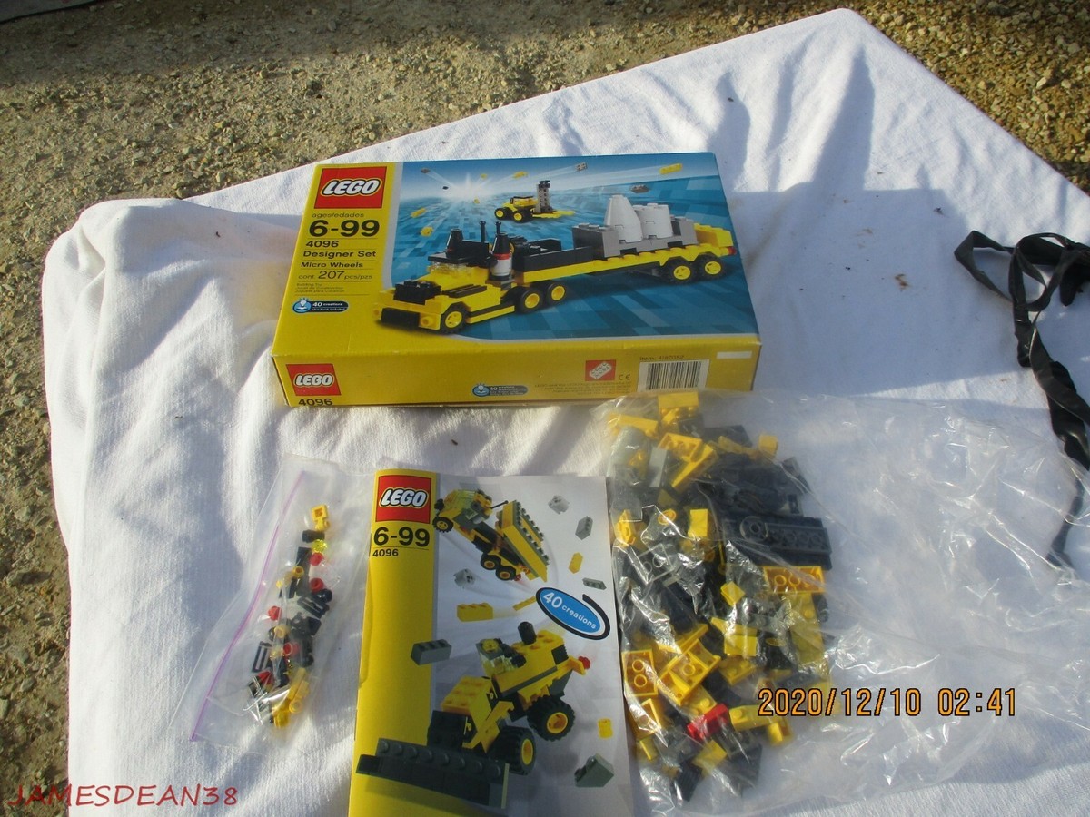 LEGO Designier Set 4096 Micro Wheels Construction Hauling Trucking 