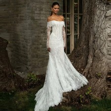 Luxurious Lace Sheath Mermaid Wedding Dress Strapless Off Shoulder Bride Gown