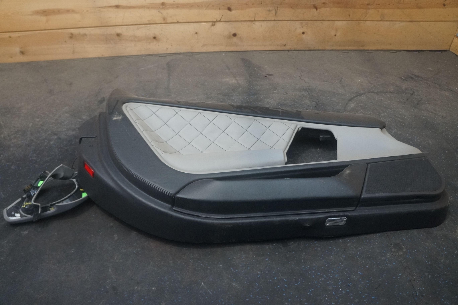 Left Door Trim Panel 407867105B Lamborghini Gallardo Spyder LP560 2010 *Note