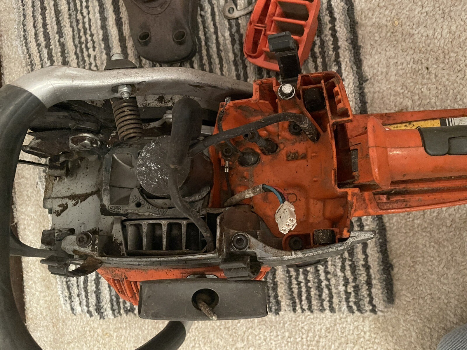 Husqvarna Professional Petrol Chainsaw 550xp Spares Or Repairs eBay