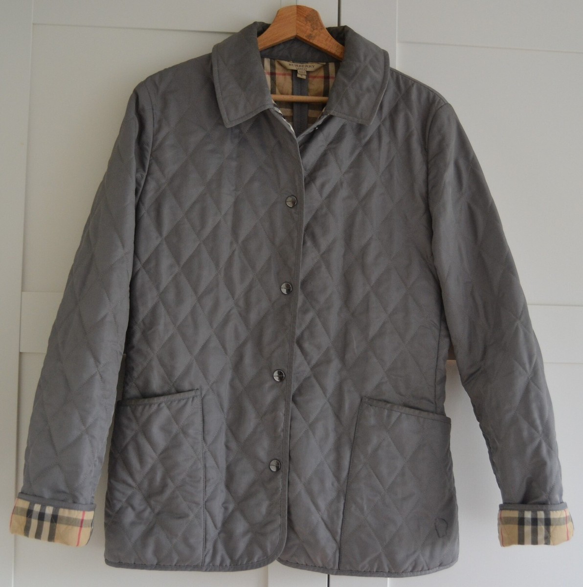 【新品】BURBERRY LONDON 　シヤツ M Burberry London Women's Gray Quilted Jacket Size Medium | eBay
