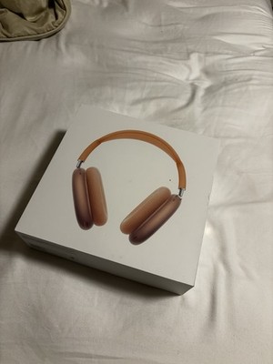 Pink/Orange Wireless Headpones. No Brand
