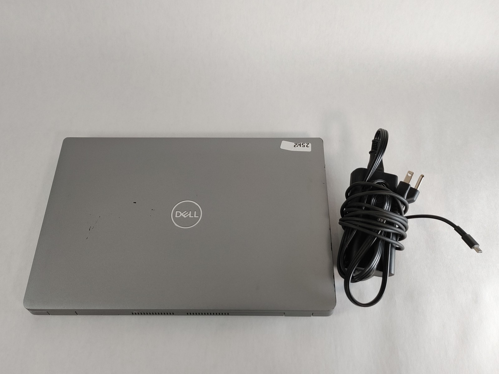 Dell Latitude 5420, 14-Inch Laptop, with Core i7 11th Gen., Windows 11 Pro