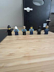 LEGO CITY POLICE MINIFIGURE LOT: Some PLAYWEAR On Certain Minifigures