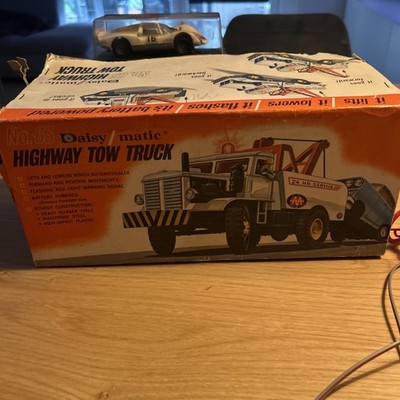 Vintage Rare 1970 s Daisy-Matic Battery Operated 24 HR Tow Truck-Original Box