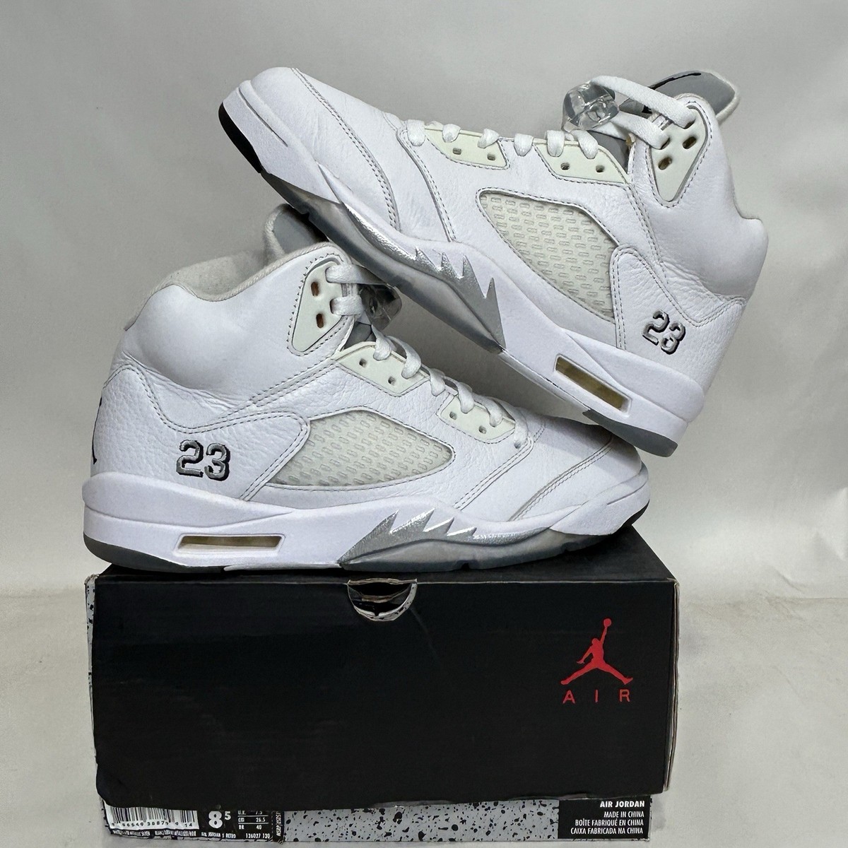 Nike Air Jordan Retro 5 V Metallic White 136027-130 Mens Size 7 Womens 8.5 2015 Jordan Air Jordan 5 Retro  main image 3