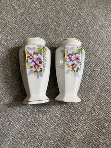 Occupied Japan Salt Pepper shaker set Floral urns 6 sides 3  3/4 inches tall