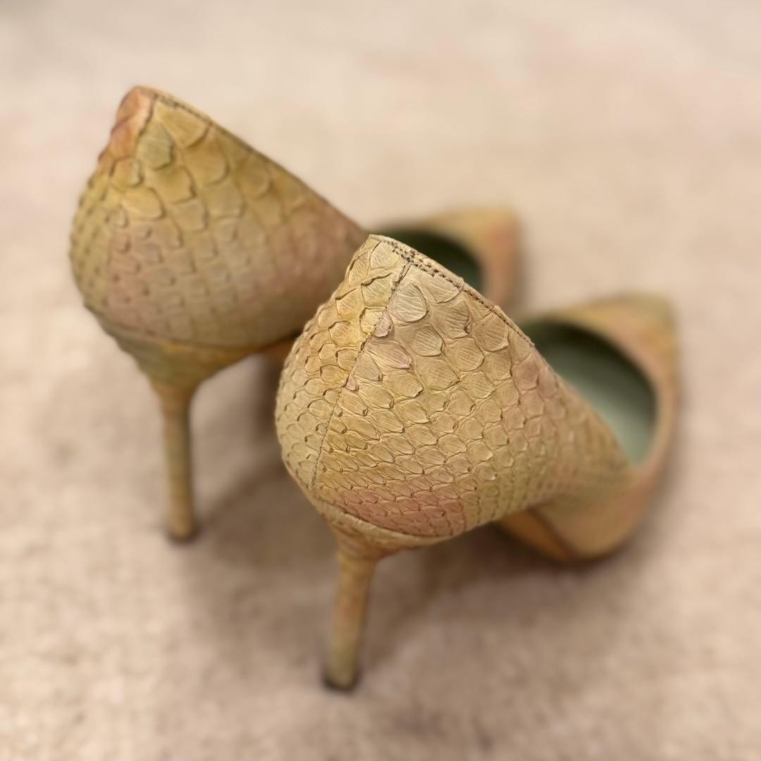 Manolo Blahnik Beige Gradation Python Pointed Toe… - image 6