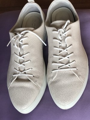 Ecco Shoes Women's Size 10 Leather Light Gray Lace Up Walking Casual Sneaker