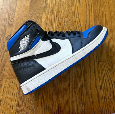 Air Jordan 1 Retro High OG 'Royal Toe Pre-Owned RIGHT SHOE ONLY