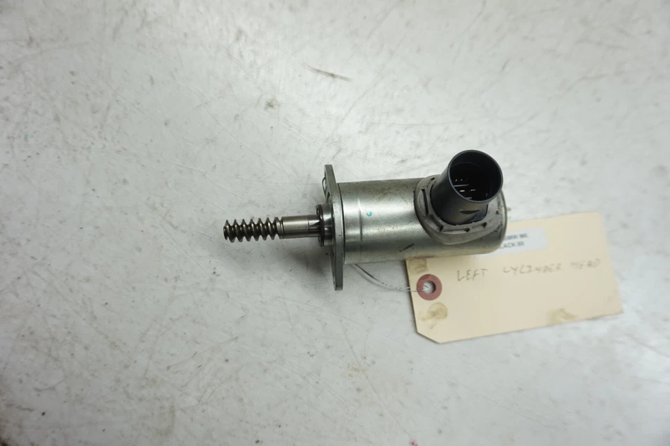 Solenoide de tiempo de válvula de árbol de levas de cabeza de cilindro izquierda OEM 2013-2018 BMW M6 F12 Foto 3 de 4
