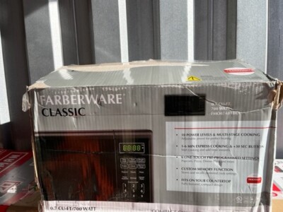Farberware Classic FMO07ABTBKA 0.7 Cu. Ft. 700-Watt Microwave LED FOR PARTS