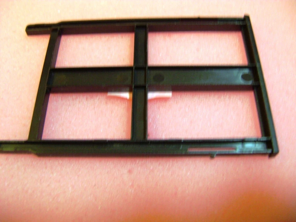 Acer Aspire 4620  PCMCIA Plastic Blank Filler  - Image 3 of 3