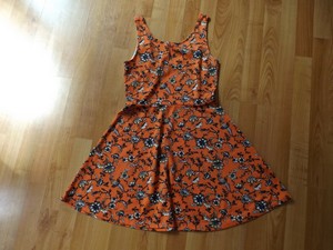 h and m orange dress