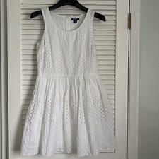Women’s 8 Old Navy White Eyelet Dress 100% Cotton beautiful summer cottage core