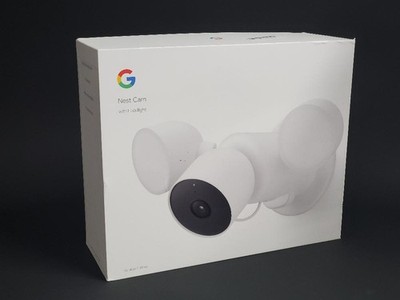 Google Nest Cam w/ Floodlight   Outdoor Security Camera   White (1-Pack)