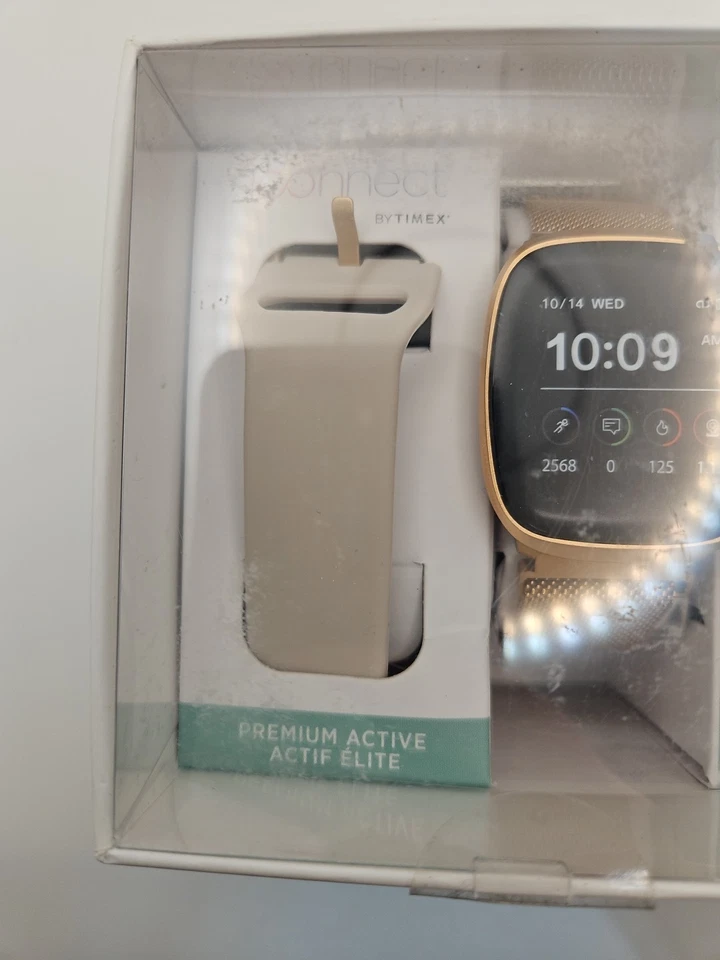 iConnect by Timex Active Smartwatch Heart Rate & Activity Extra Band - Image 3 of 4