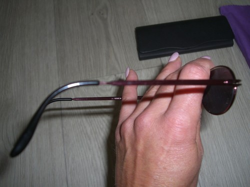 Damen Sonnenbrille fielmann rot mit Etui - Bild 5 von 8
