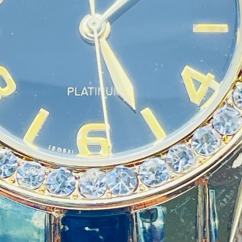 日内瓦白金女士袖口手表金色黑色珐琅水钻表圈阅读 — 第 3/4 张图片