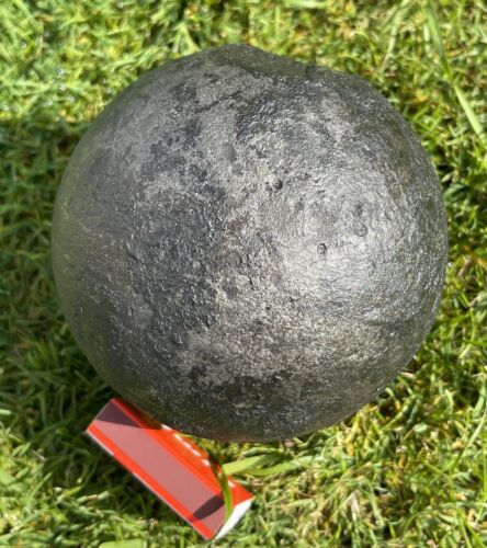 CANNON BALL ORIGINAL UNCLEANED SILVER SWAMP CONDITION5,8kg(12,8lb)12cm (4,6inch) - Picture 1 of 12