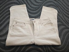 Bandolino Mandie Capri Women's Size 8P Tan Front Dot Textured Cute