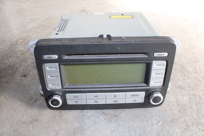 VW Golf V Plus 5M 1K 1,6 75 kW Autoradio 5M0035186B kein Code vorhanden