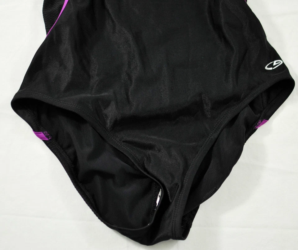 women's champion 1-piece performance swimsuit size medium (8-10) black/plum laps - Image 4 of 4