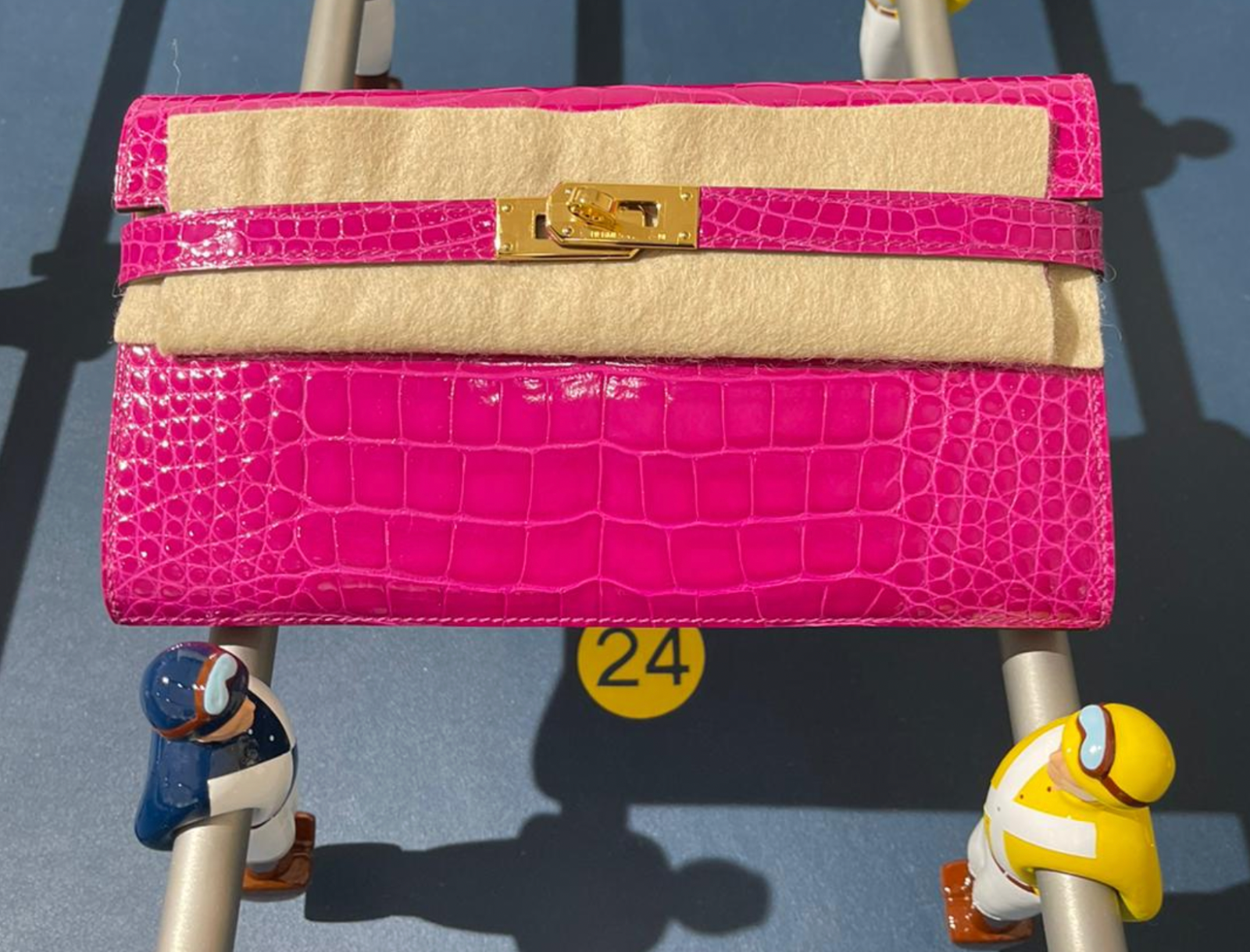 Hermes Kelly Pochette Clutch Bag Rose Scheherazade Pink Alligator