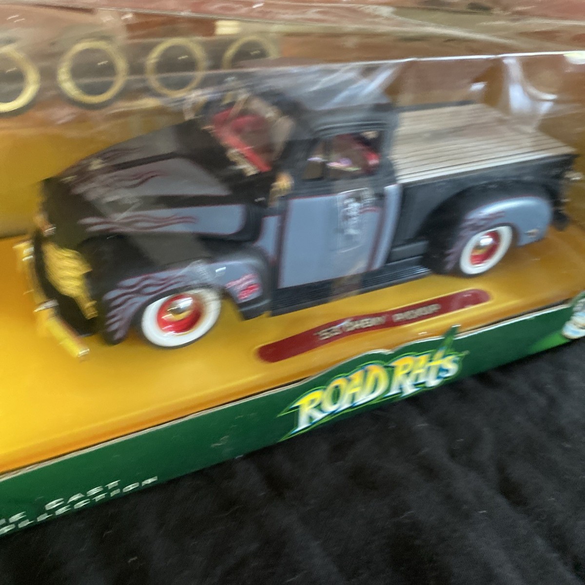 絶版品 1/24Jada toys ROAD RATS PICKUP TRUCK Jada Road Rats 1953 Chevy Pickup 1:24 Diecast Kustomizing