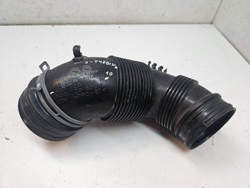 Volkswagen PASSAT B8 2016 Diesel 140kW Ansaugrohr Ansaugschlauch Turbolader