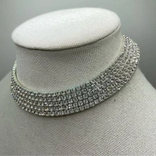 Unsigned Sparkly Rhinestone Silver Tone Choker Collar Necklace Earrings Set