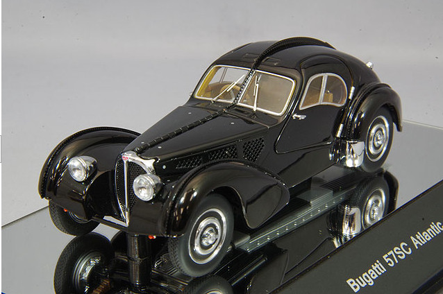 AUTOart Bugatti Type 57SC Atlantic Black with disc wheels 50946