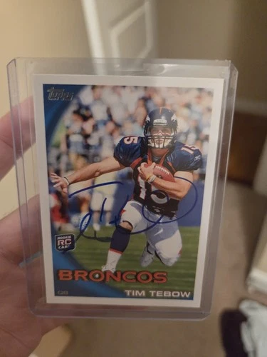 2010 Topps - Tim Tebow #440 Running Ball (RC) Autograph IP