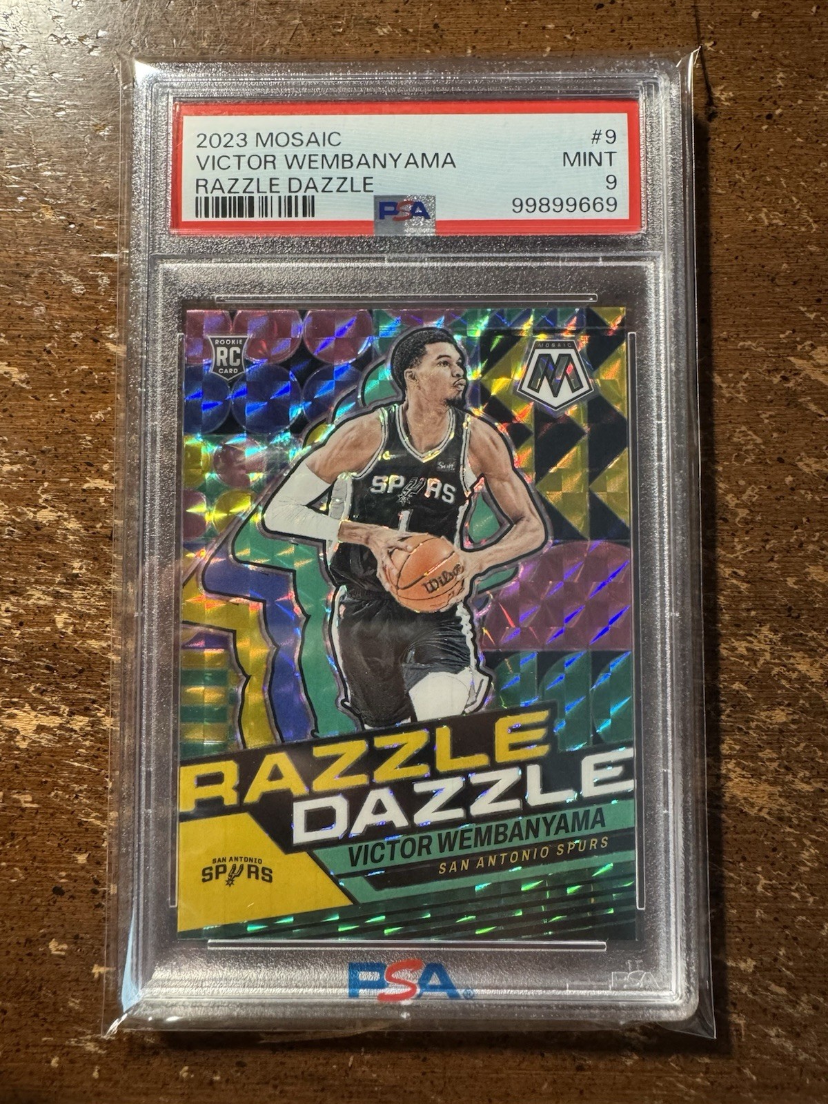 2023 PANINI MOSAIC RAZZLE DAZZLE #9 VICTOR WEMBANYAMA ROOKIE RC PSA 9