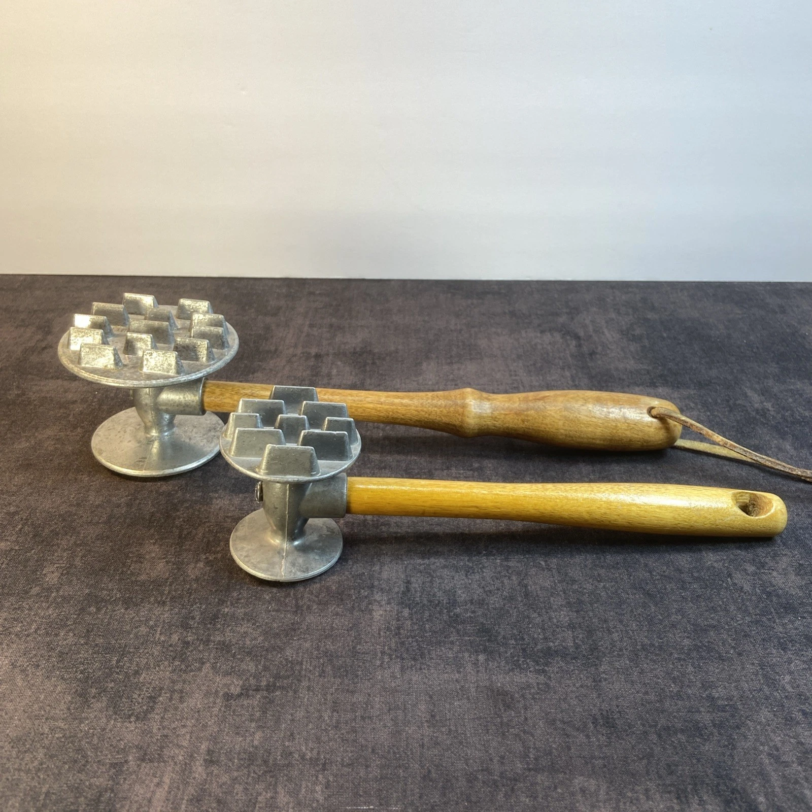 2 MODERN INDUSTRIES Meat Tenderizer Mallets 2 Sided Aluminum Heads, Wood Handles
