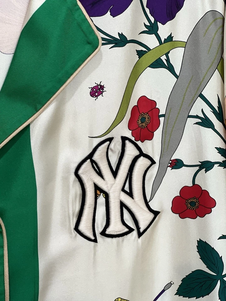 古驰 x 纽约洋基队女式丝绸衬衫 - 限量版 44 XL 码 — 第 3/4 张图片