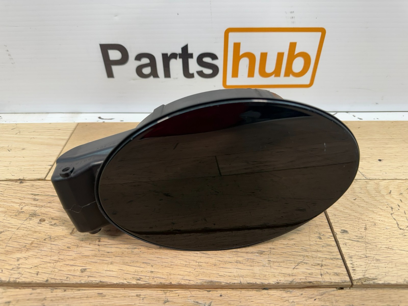 2013 BENTLEY CONTINENTAL GT OEM FUEL FILLER DOOR LID FLAP PANEL 3W8809857L