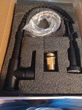 Black Single Handle Kitchen Faucet with Pull Down Sprayer Skcthb-01
