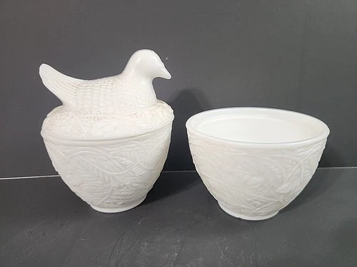 Vintage Avon White Milk Glass Trinket Box Hen On Nest Candy Dish With Lid *Lot*