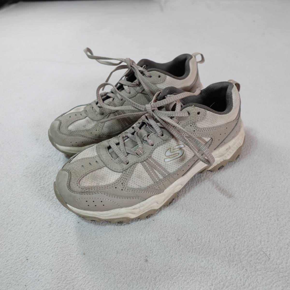 Skechers Hiking Shoes Womens 7.5 Gray Stamina AT Outdoor Sneaker