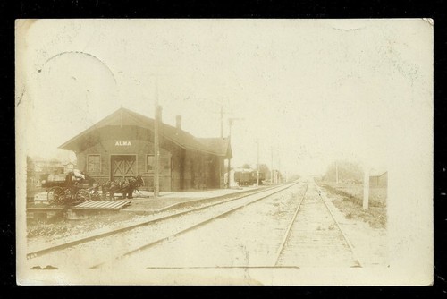 Alma rppc Railway Railroad Station Depot Bowers KS Kansas stamp 1909 - Picture 2 of 3